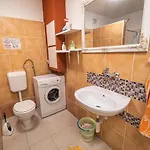 Aria Apartment *
