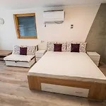 Aria Apartment