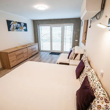 Aria Apartment